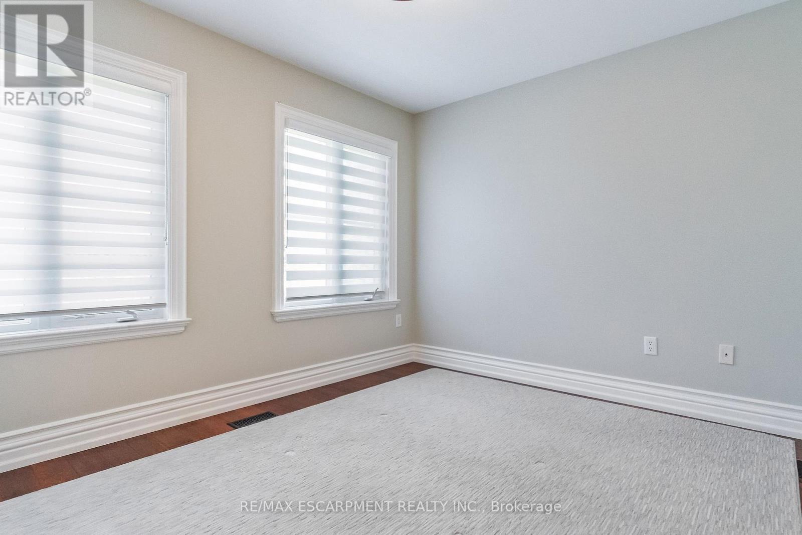 274 Lake Promenade, Toronto, Ontario  M8W 1B3 - Photo 25 - W12142585
