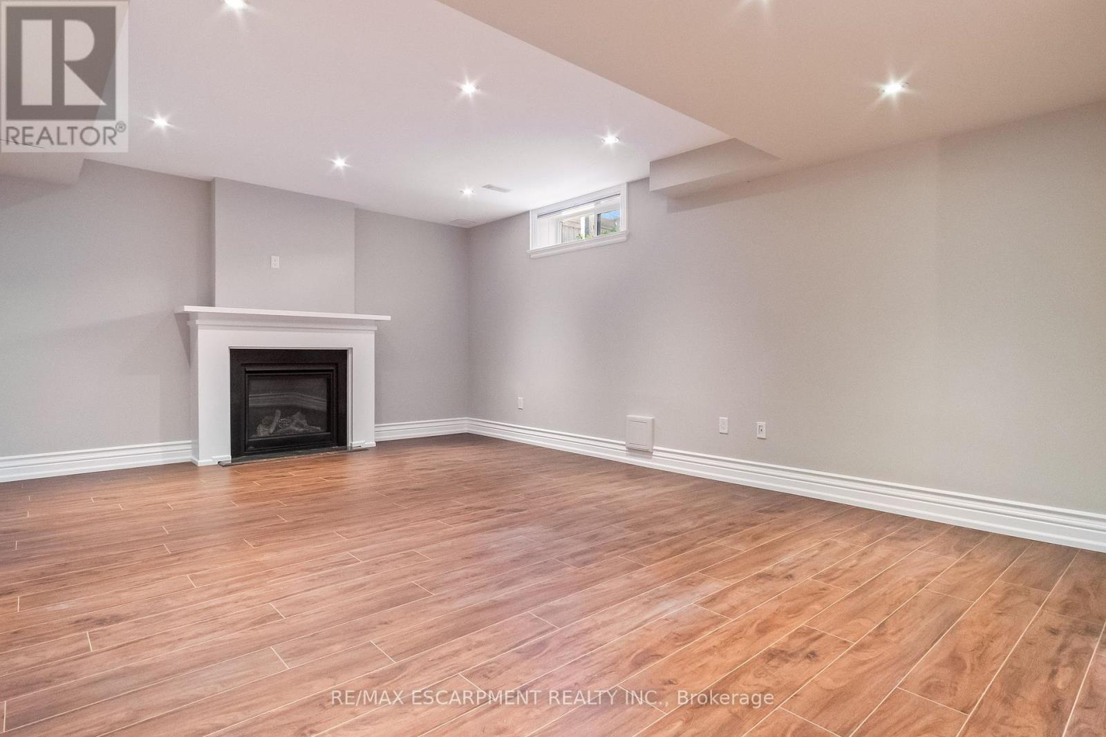 274 Lake Promenade, Toronto, Ontario  M8W 1B3 - Photo 30 - W12142585