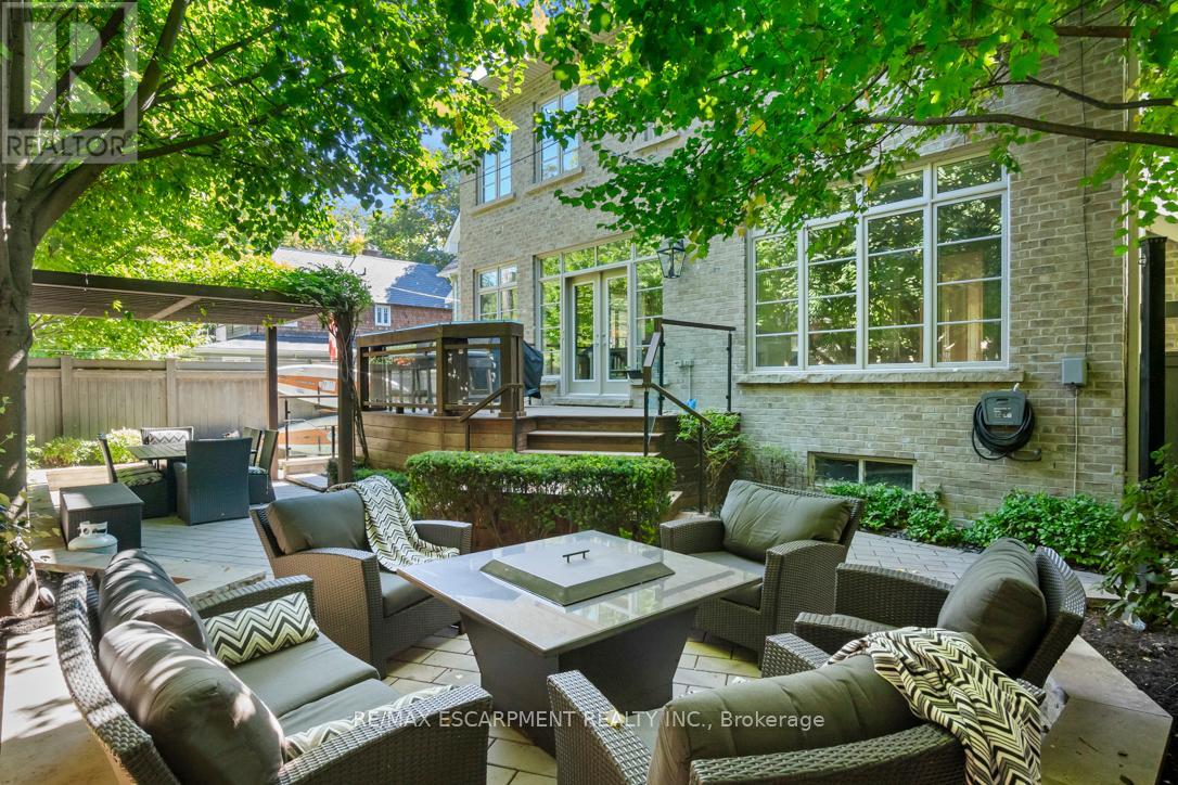 274 Lake Promenade, Toronto, Ontario  M8W 1B3 - Photo 37 - W12142585