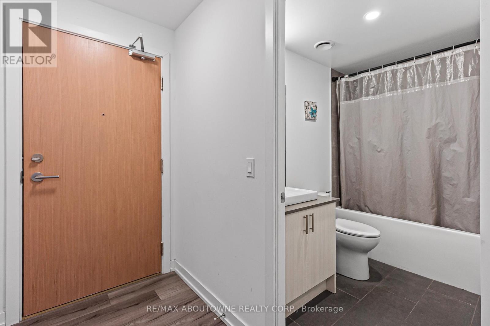 Ph1007 - 1195 The Queensway Avenue, Toronto, Ontario  M8Z 0H1 - Photo 6 - W12142629
