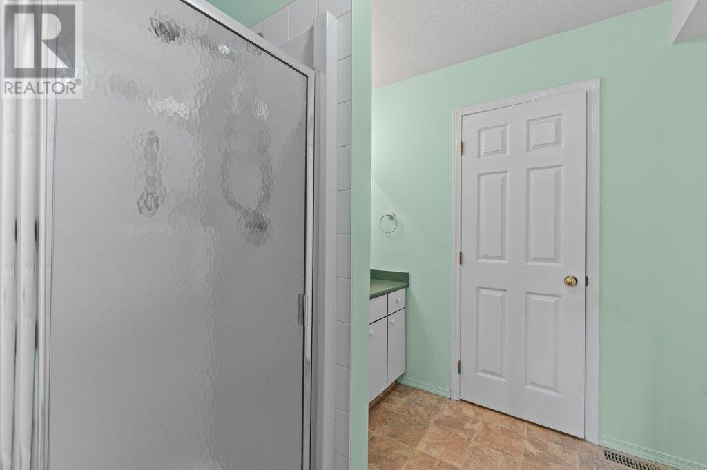 780 10 Street Sw Unit# 2, Salmon Arm, British Columbia  V1E 1L9 - Photo 21 - 10347401