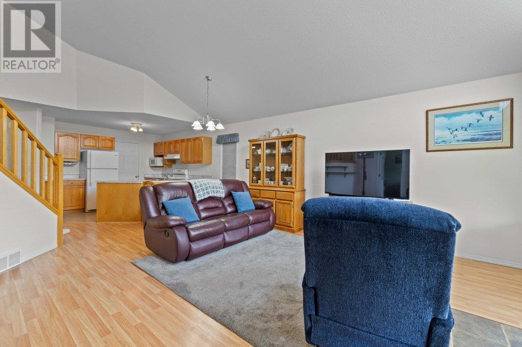 780 10 Street Sw Unit# 2, Salmon Arm, British Columbia  V1E 1L9 - Photo 17 - 10347401