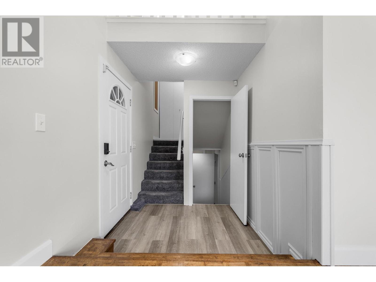 Property at 11797 N WILDWOOD CRESCENT image 4