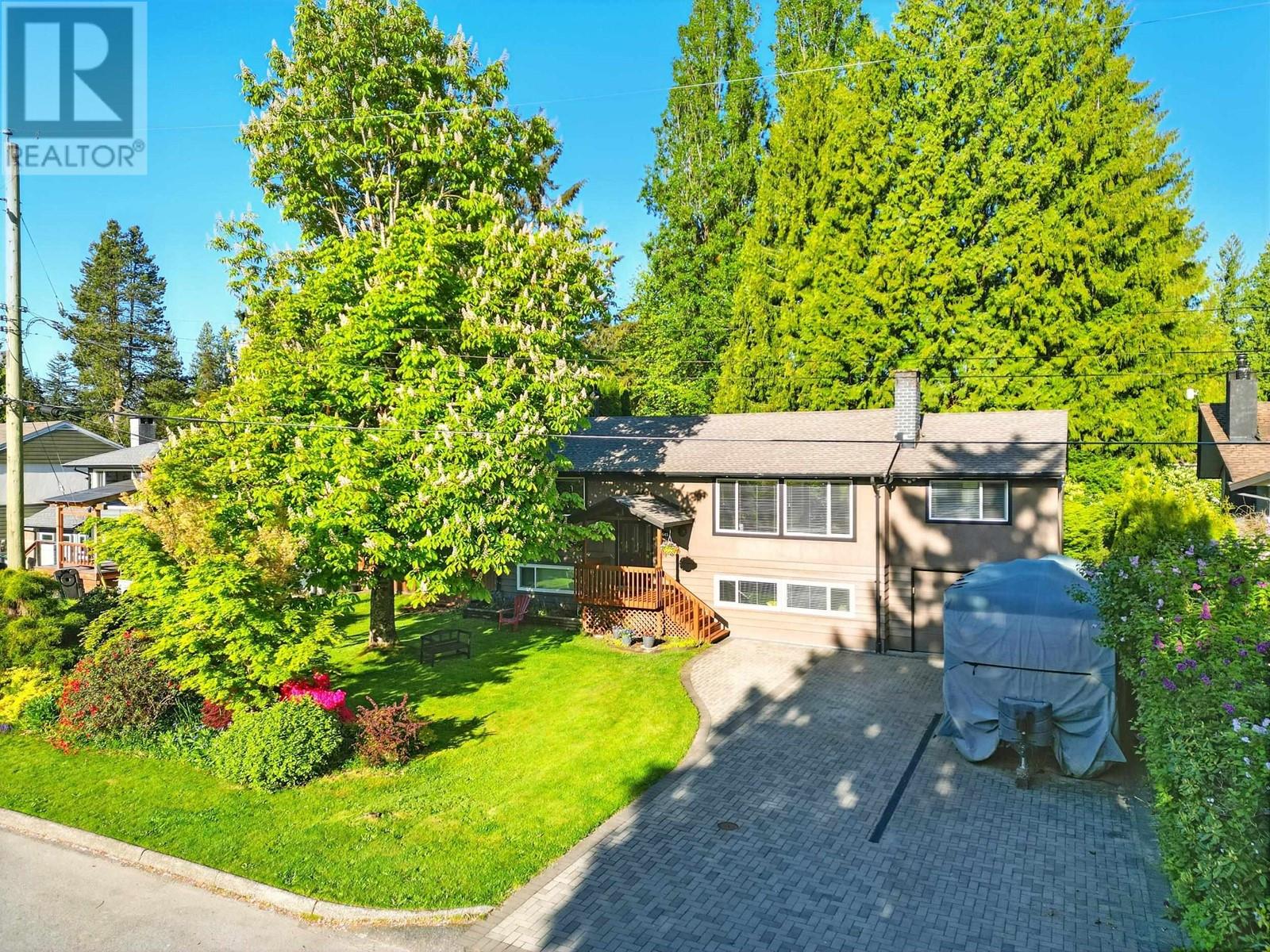 2645 Poplynn Drive, North Vancouver, British Columbia  V7J 2Y1 - Photo 2 - R3001597