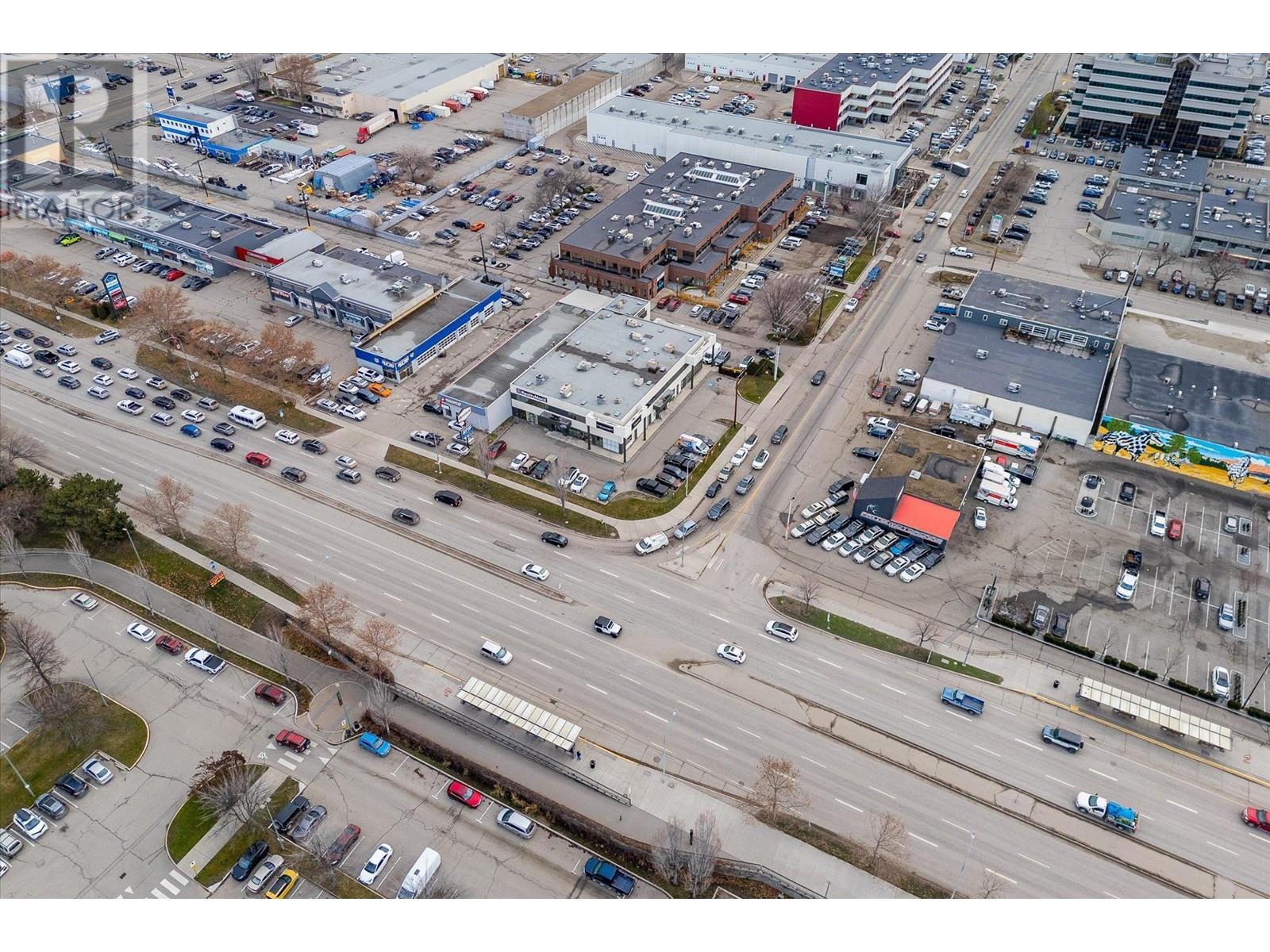 1751 Harvey Avenue Unit# 105, Kelowna, British Columbia