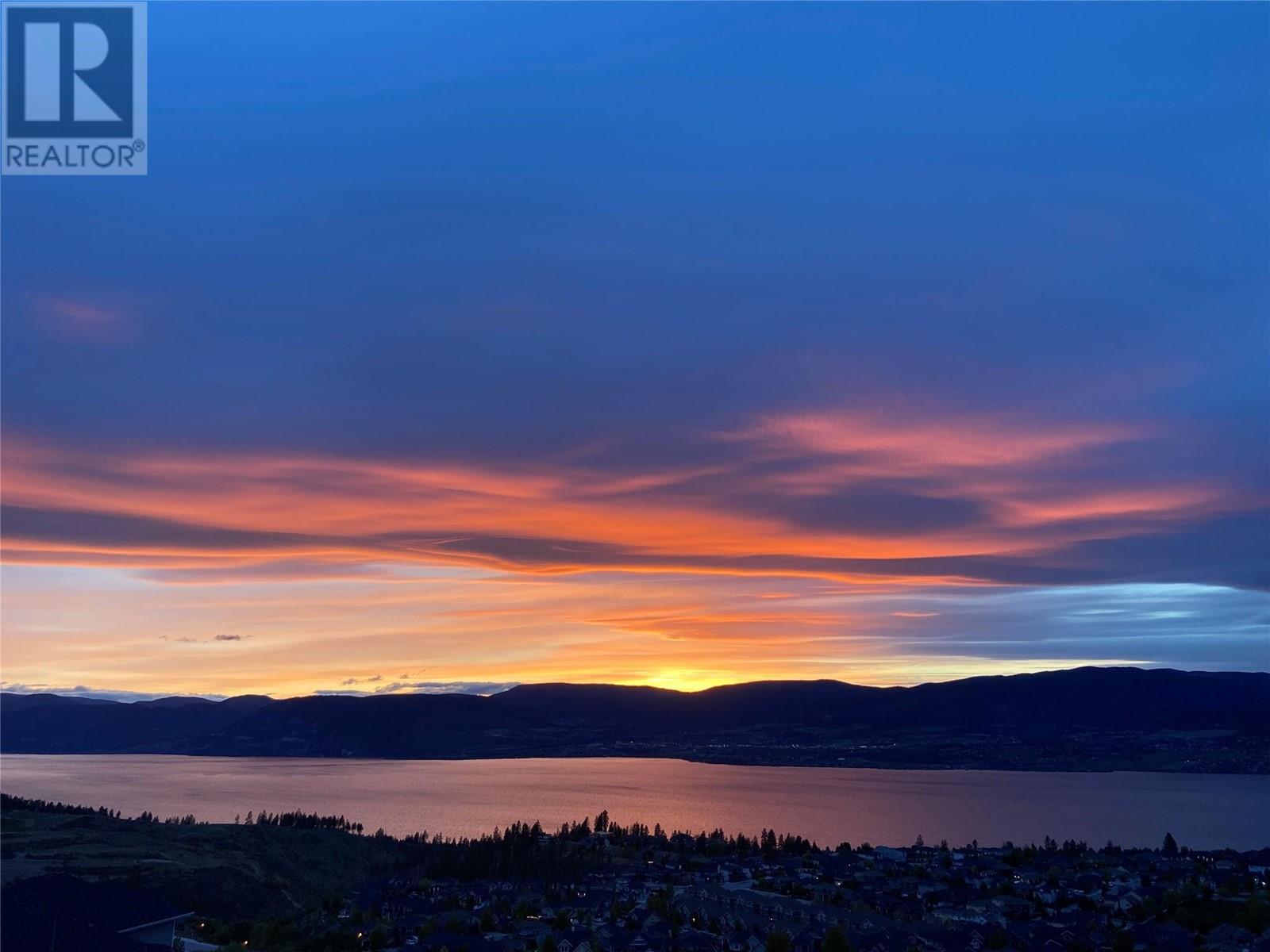 5598 Upper Mission Drive, Kelowna, British Columbia  V1W 5M4 - Photo 4 - 10344967