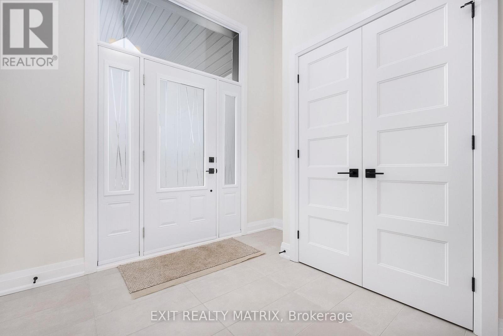 Property at 1335 FRIBOURG STREET image 3