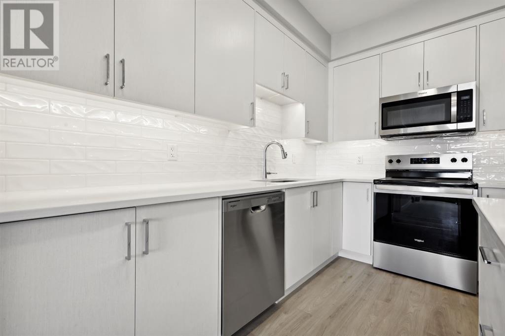 Property at 104, 660 Shawnee Square SW image 3