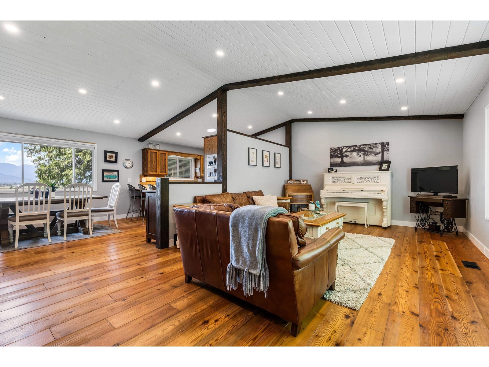 Property at 7965 ANNIS ROAD image 2