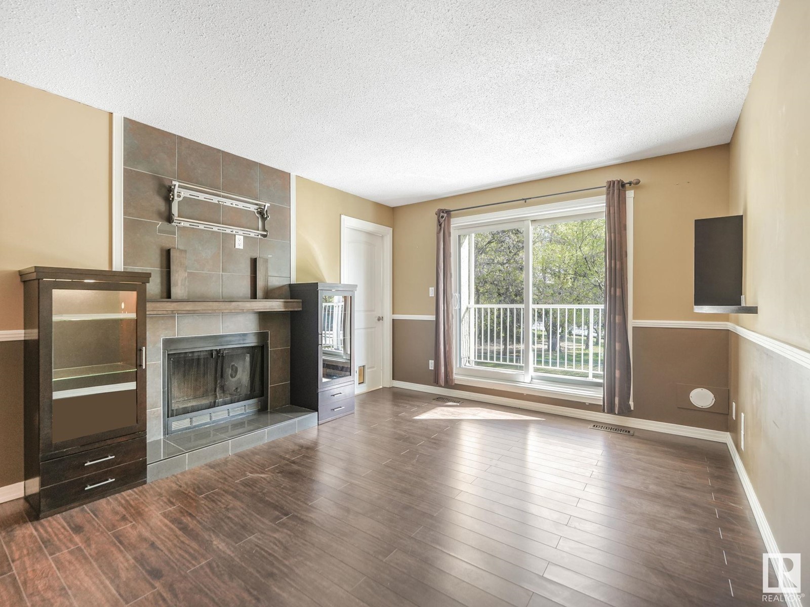 Property at #202 70 Alpine PL image 5