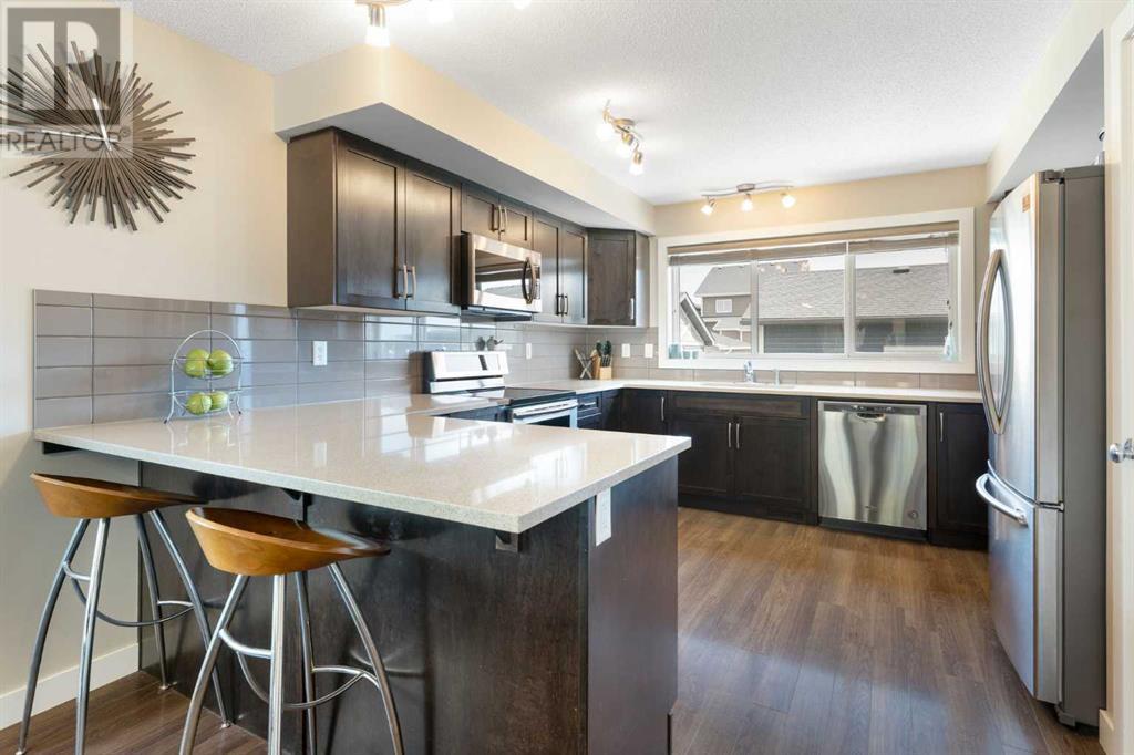 27 Fireside Parkway, Cochrane, Alberta  T4C 0T3 - Photo 2 - A2219858
