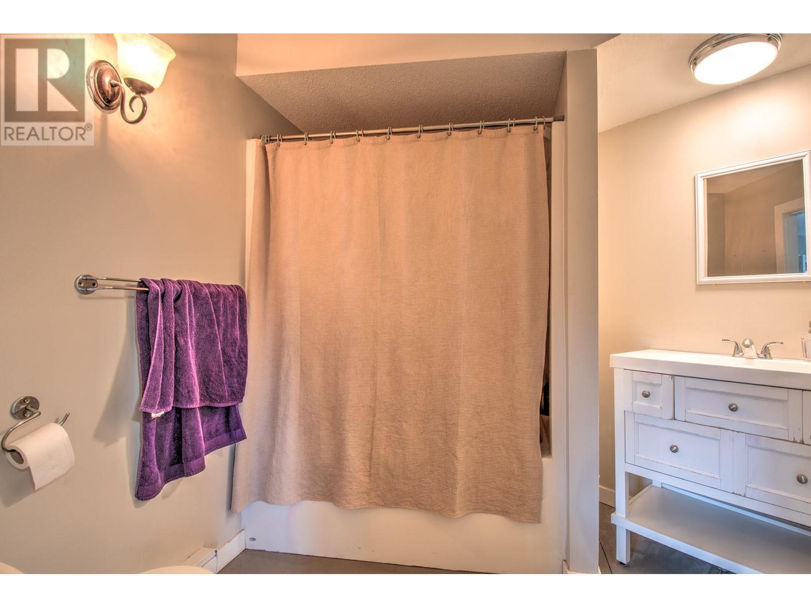 354 Lakewood Road, Vernon, British Columbia  V1H 2B9 - Photo 23 - 10336610