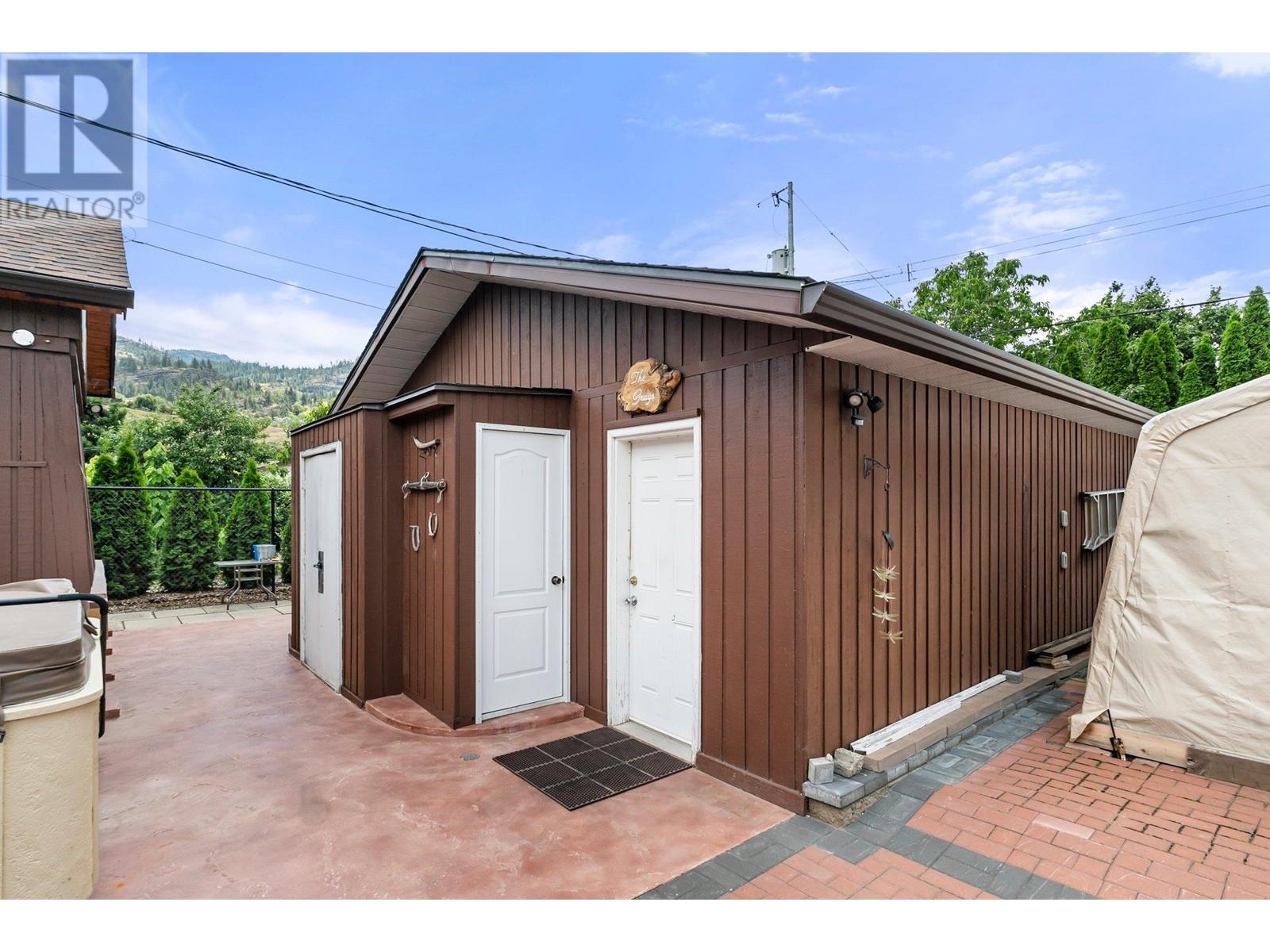 146 Yorkton Avenue, Penticton, British Columbia  V2A 3V2 - Photo 27 - 10337772