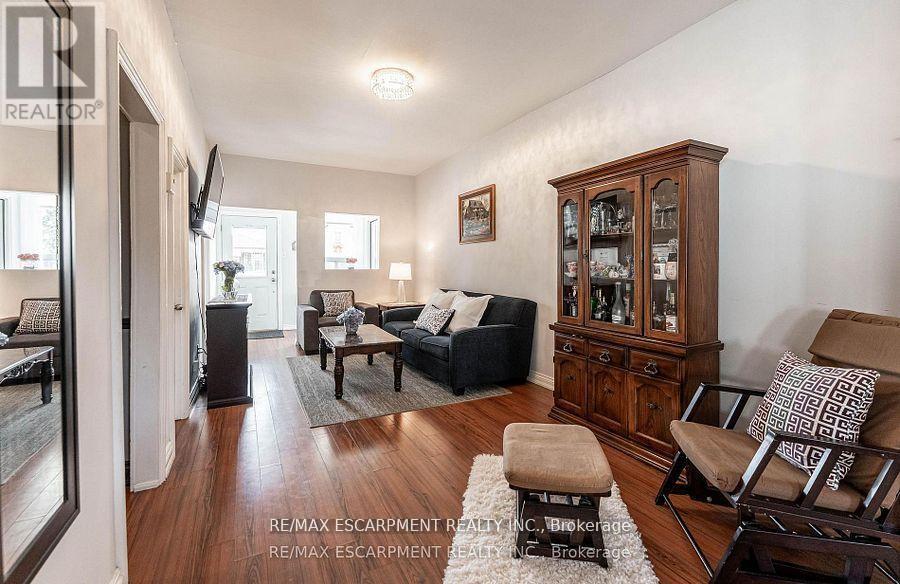 174 East 24th Street, Hamilton, Ontario  L8V 2Y3 - Photo 13 - X12142552