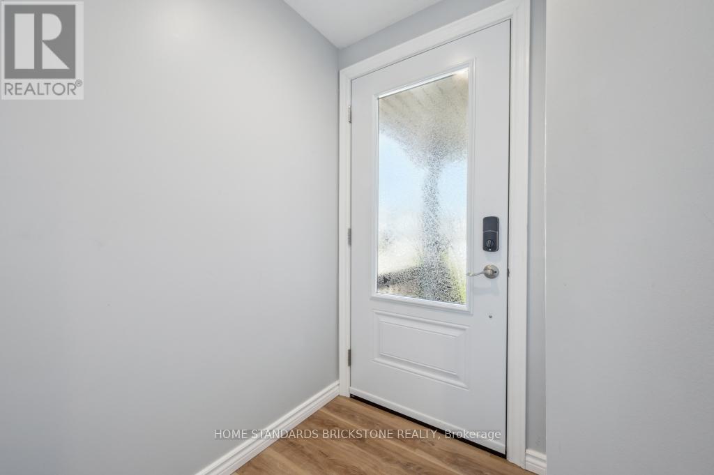 67 Cotton Grass Street, Kitchener, Ontario  N2E 3T7 - Photo 6 - X12142606