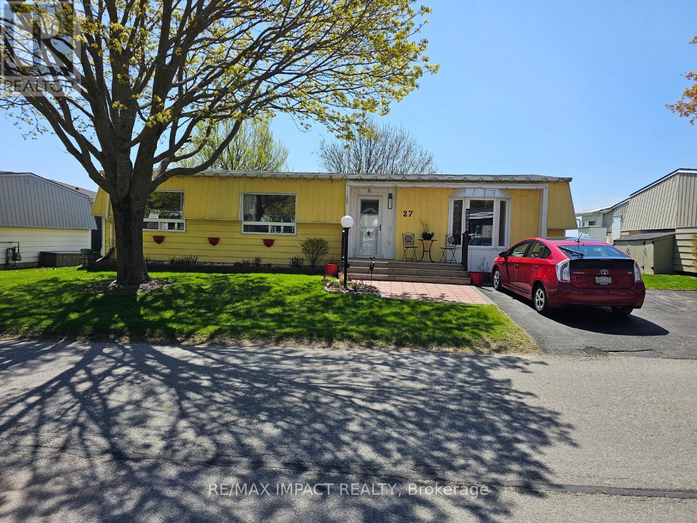 Property at 27 WILMOT TRAIL image 3