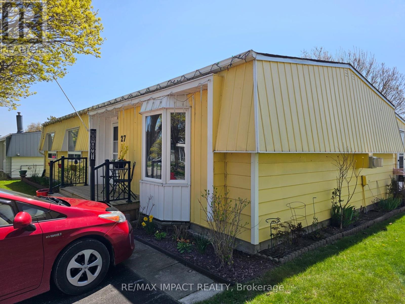 Property at 27 WILMOT TRAIL image 4