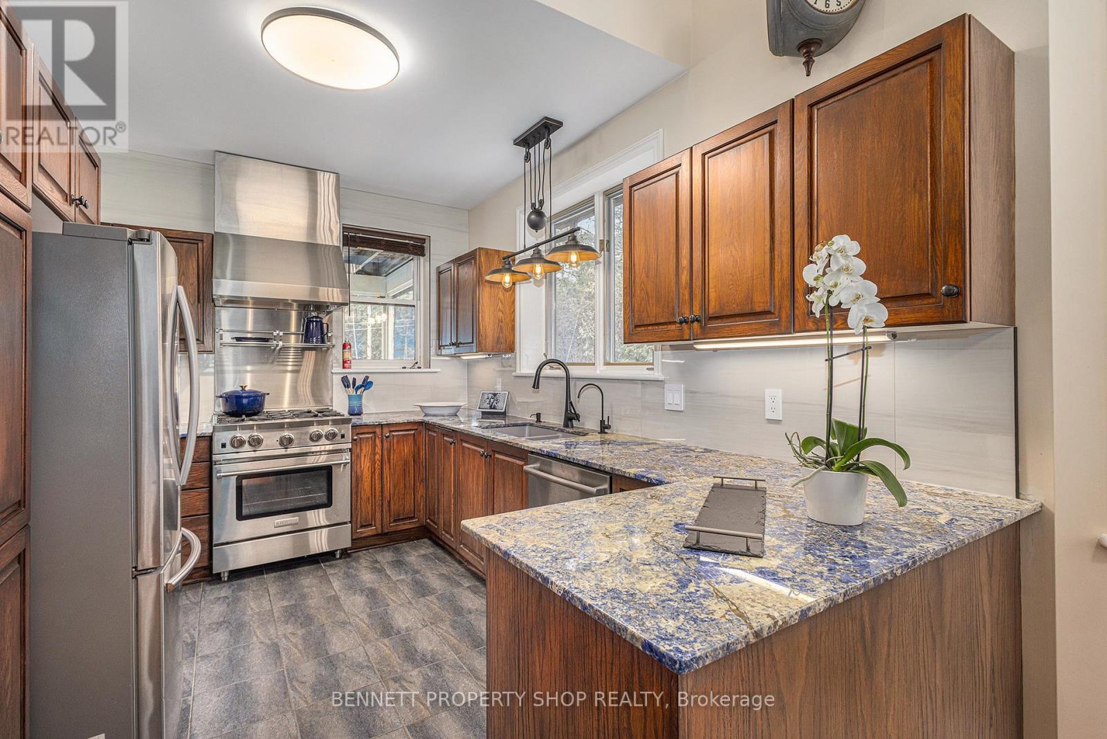 104 Deerwood Drive, Ottawa, Ontario  K0A 2H0 - Photo 8 - X12142693
