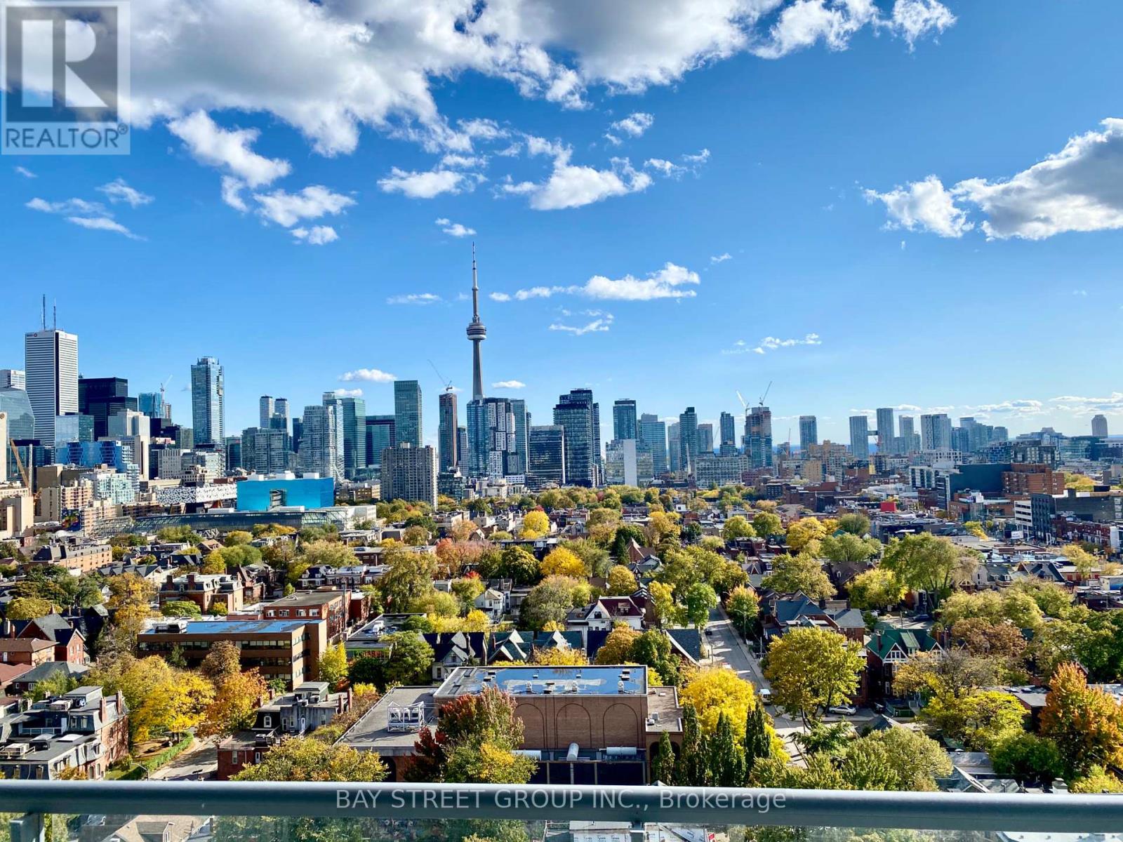 1602 - 181 HURON STREET, Toronto, Ontario