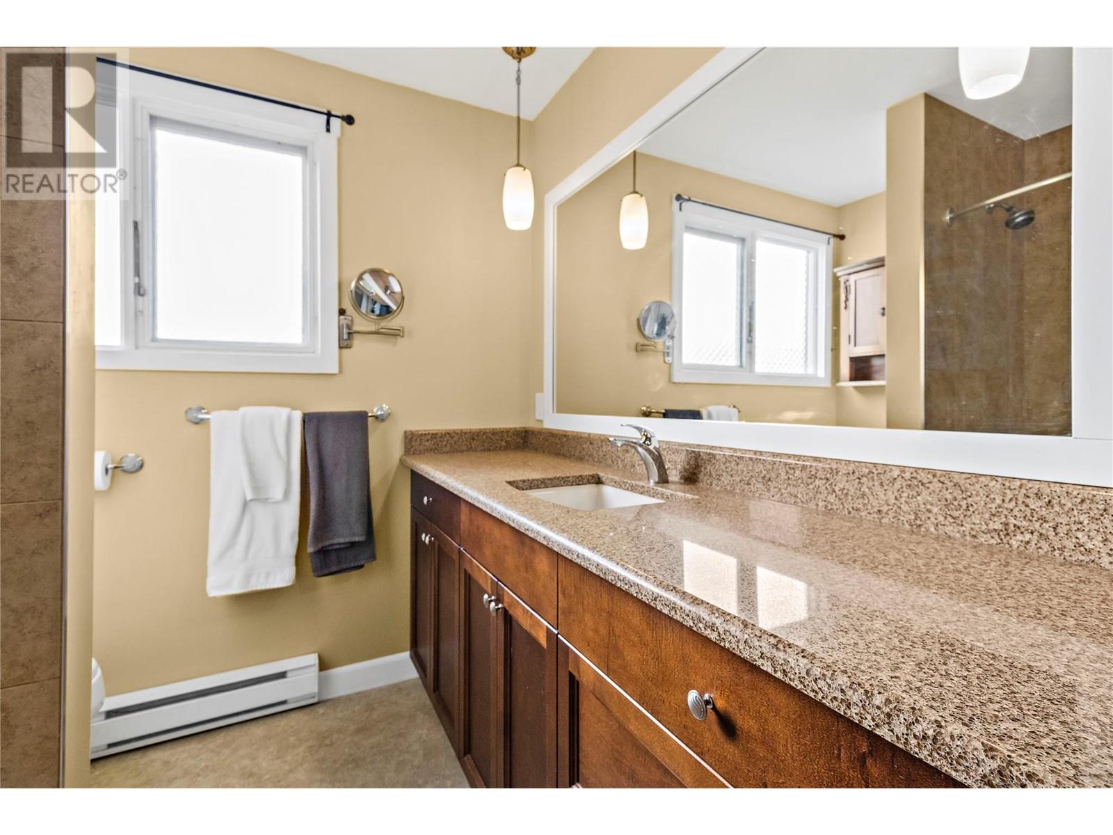 1681 12 Avenue Se, Salmon Arm, British Columbia  V1E 2E4 - Photo 22 - 10334074