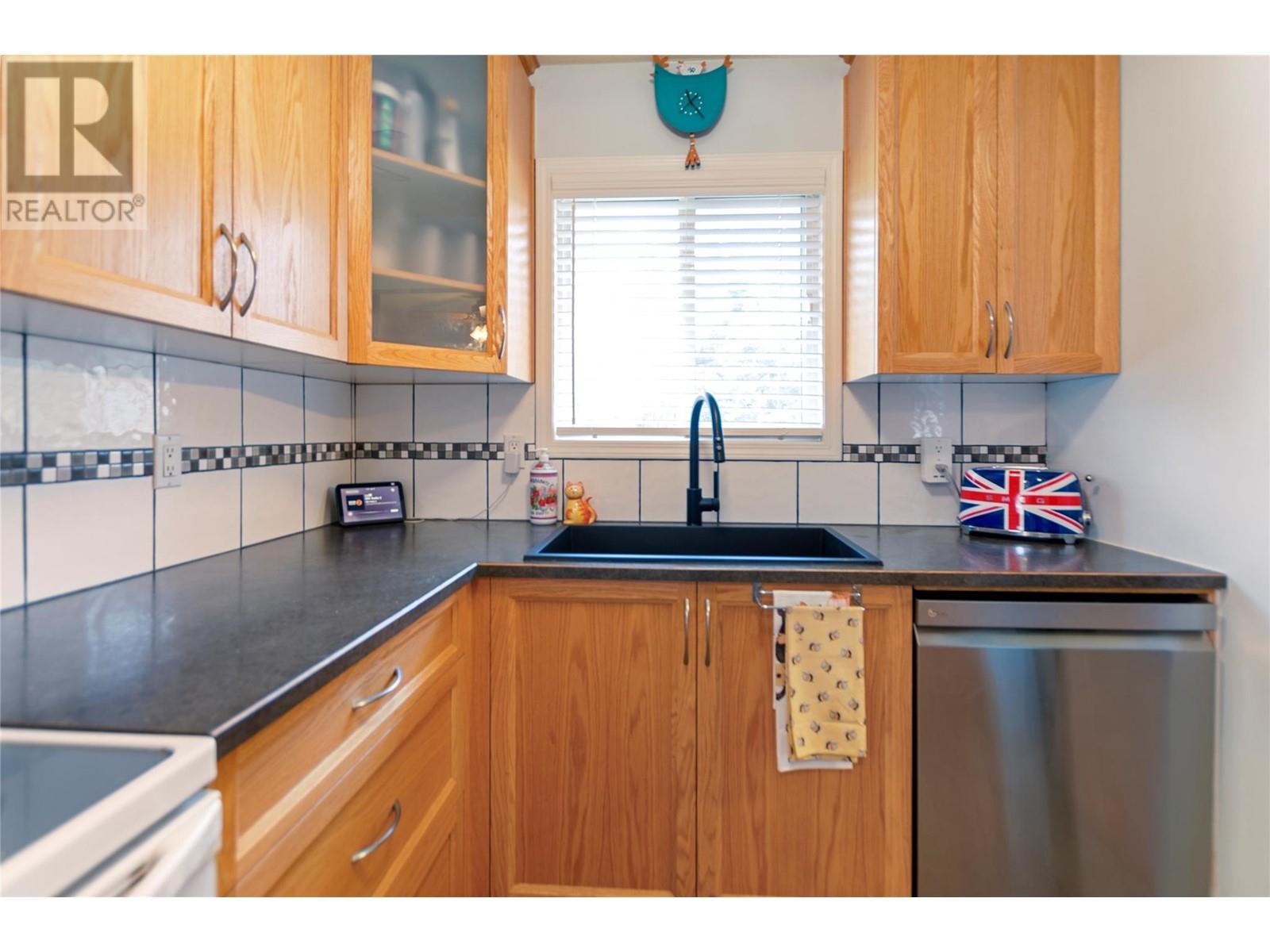 2224 Newton Road, Cawston, British Columbia  V0X 1C1 - Photo 7 - 10340826