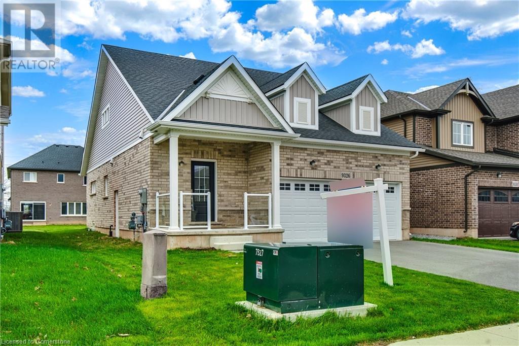 9326 White Oak Avenue, Niagara Falls, Ontario  L2G 3P6 - Photo 3 - 40695216