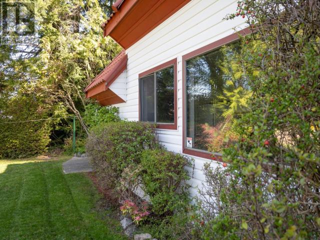 7108 Kemano Street, Powell River, British Columbia  V8A 1L9 - Photo 76 - 18813