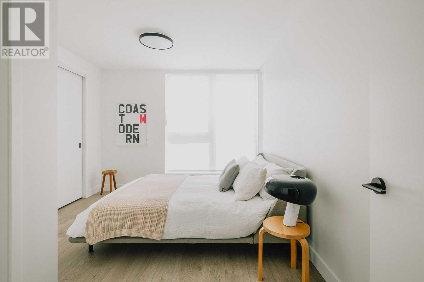 209 322 E 15TH AVENUE, Vancouver