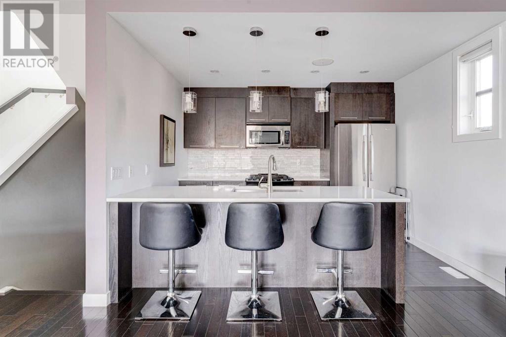 Property at 2, 3702 16 Street SW image 5