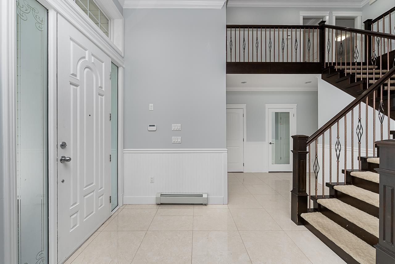 16785 58b Avenue, Surrey, British Columbia  V3S 2K3 - Photo 3 - R3001052