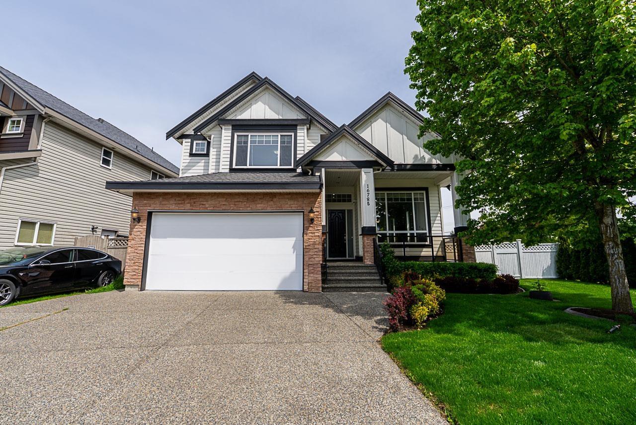 16785 58b Avenue, Surrey, British Columbia  V3S 2K3 - Photo 2 - R3001052