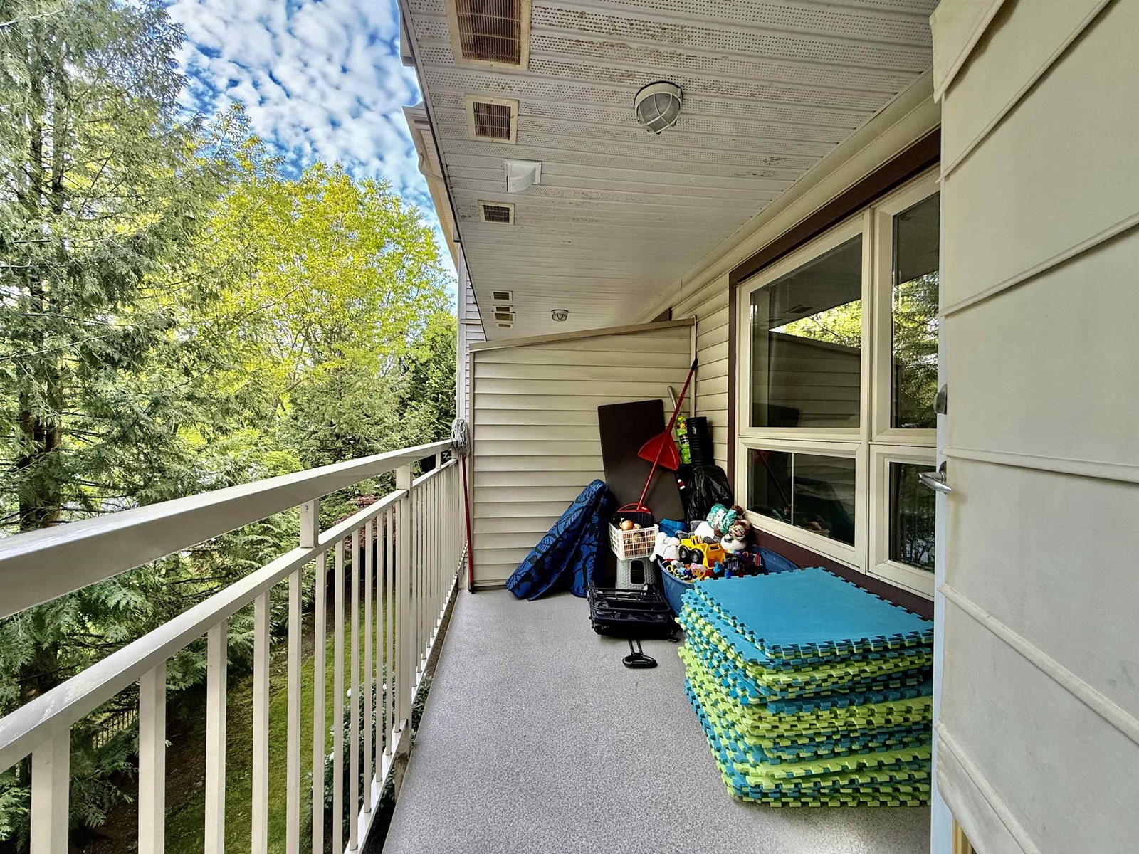 311 15220 Guildford Drive, Surrey, British Columbia  V3R 0Y6 - Photo 10 - R3000656