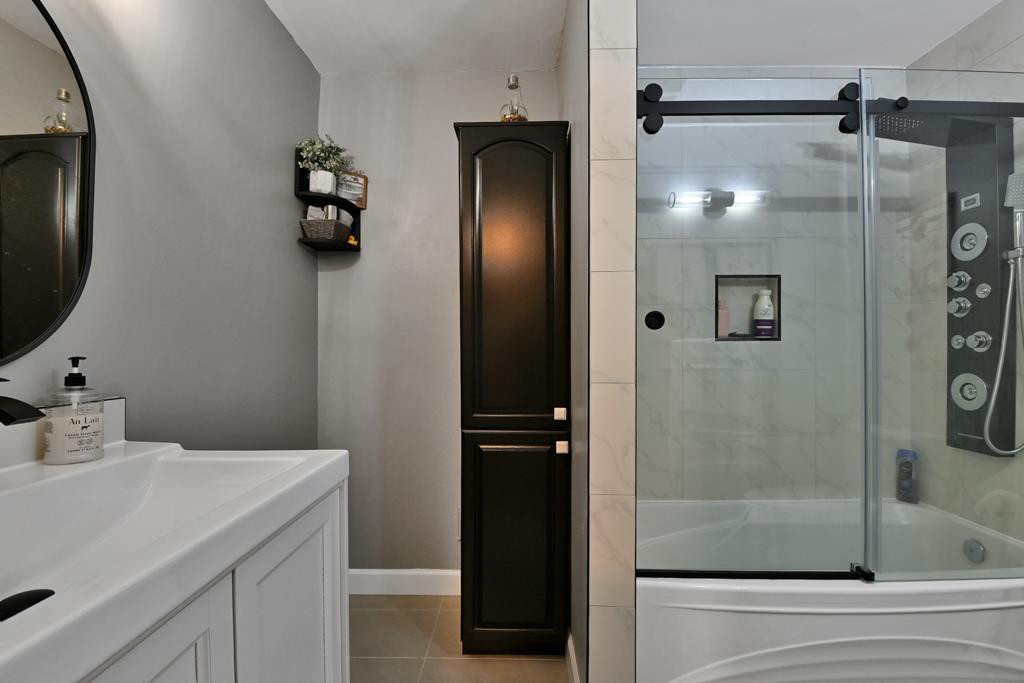 122 9467 Prince Charles Boulevard, Surrey, British Columbia  V3V 7G1 - Photo 19 - R3000706