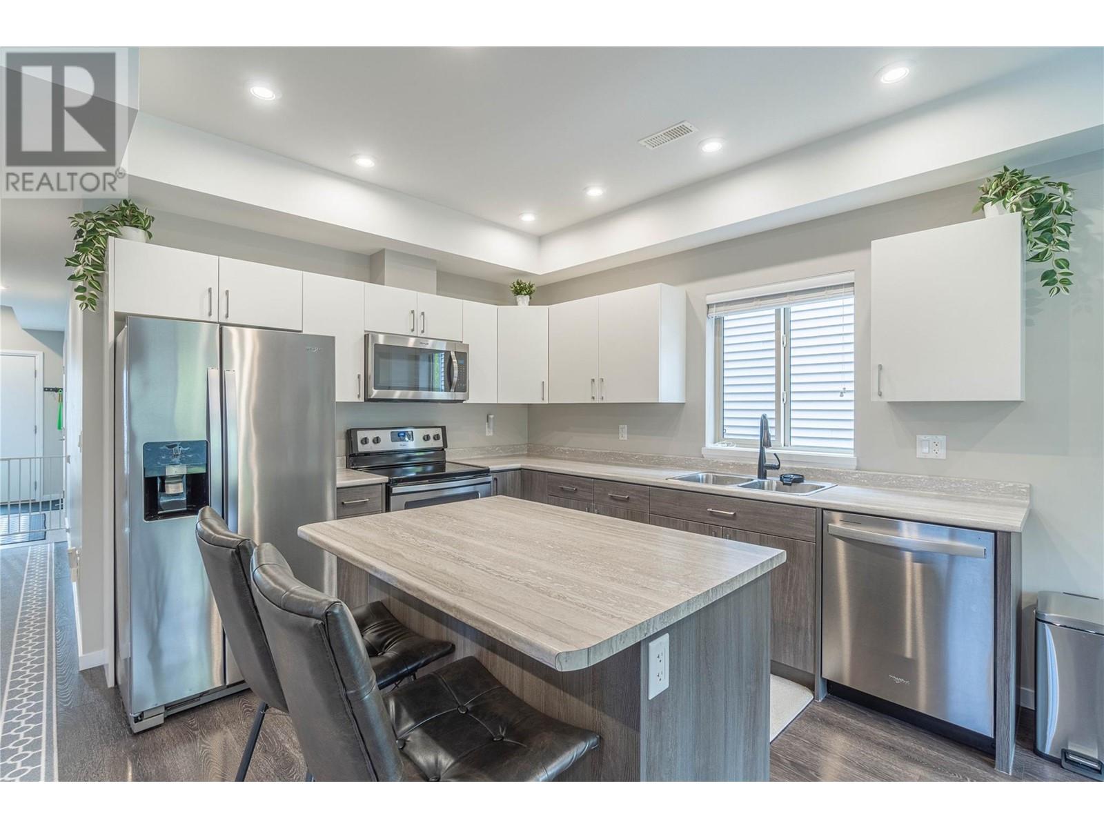 Property at 1850 HUGH ALLAN Drive Unit# 160 image 2