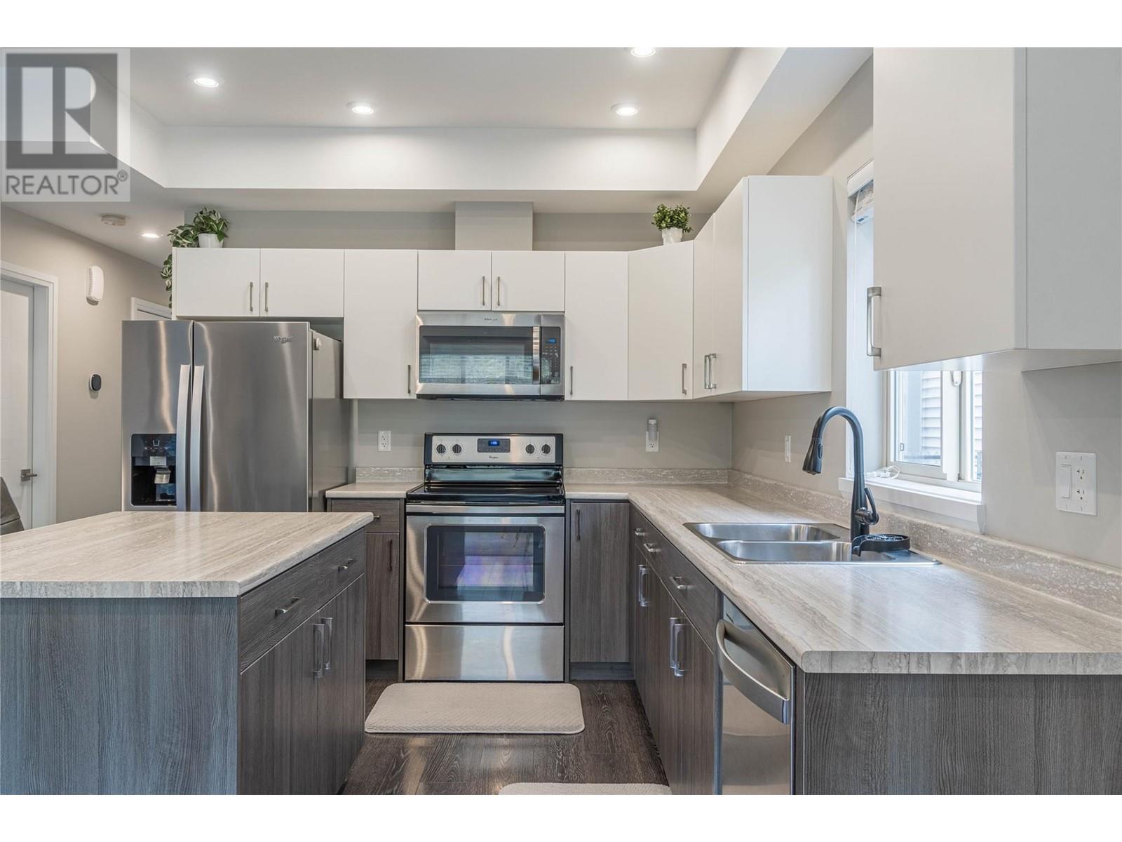 Property at 1850 HUGH ALLAN Drive Unit# 160 image 3