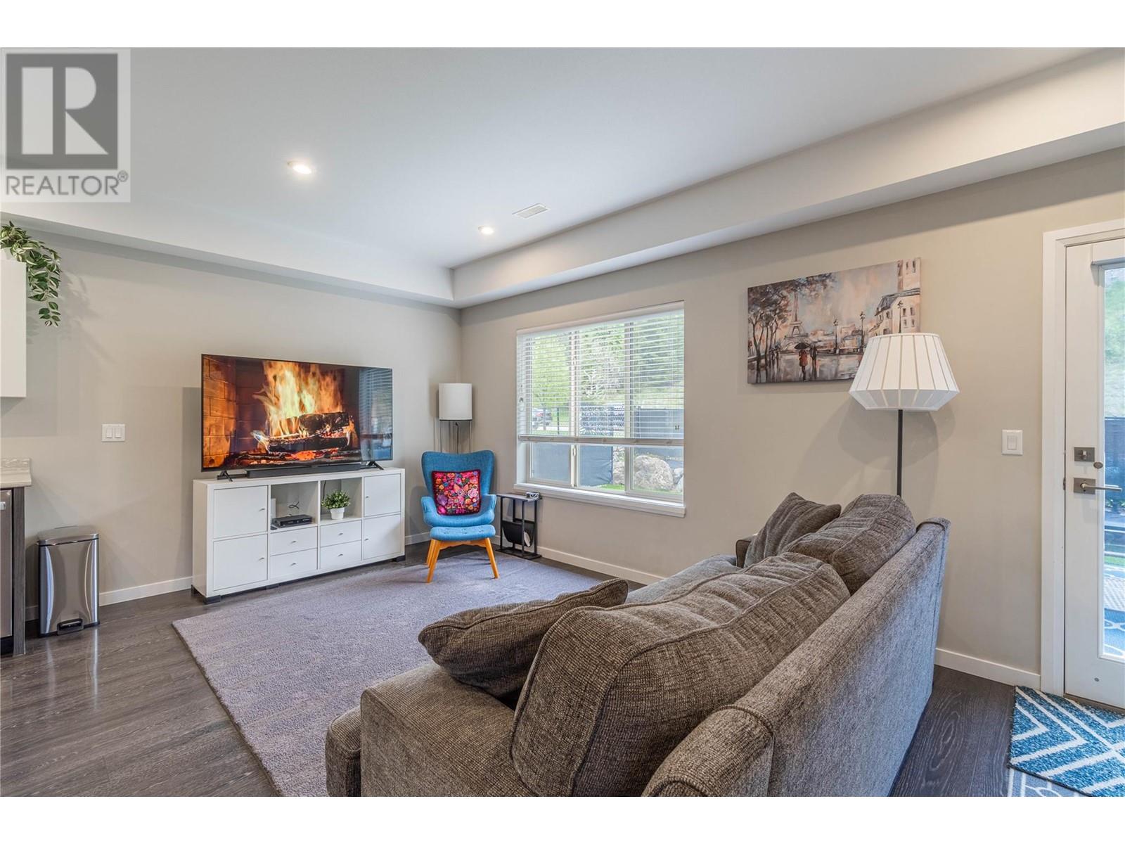 Property at 1850 HUGH ALLAN Drive Unit# 160 image 4