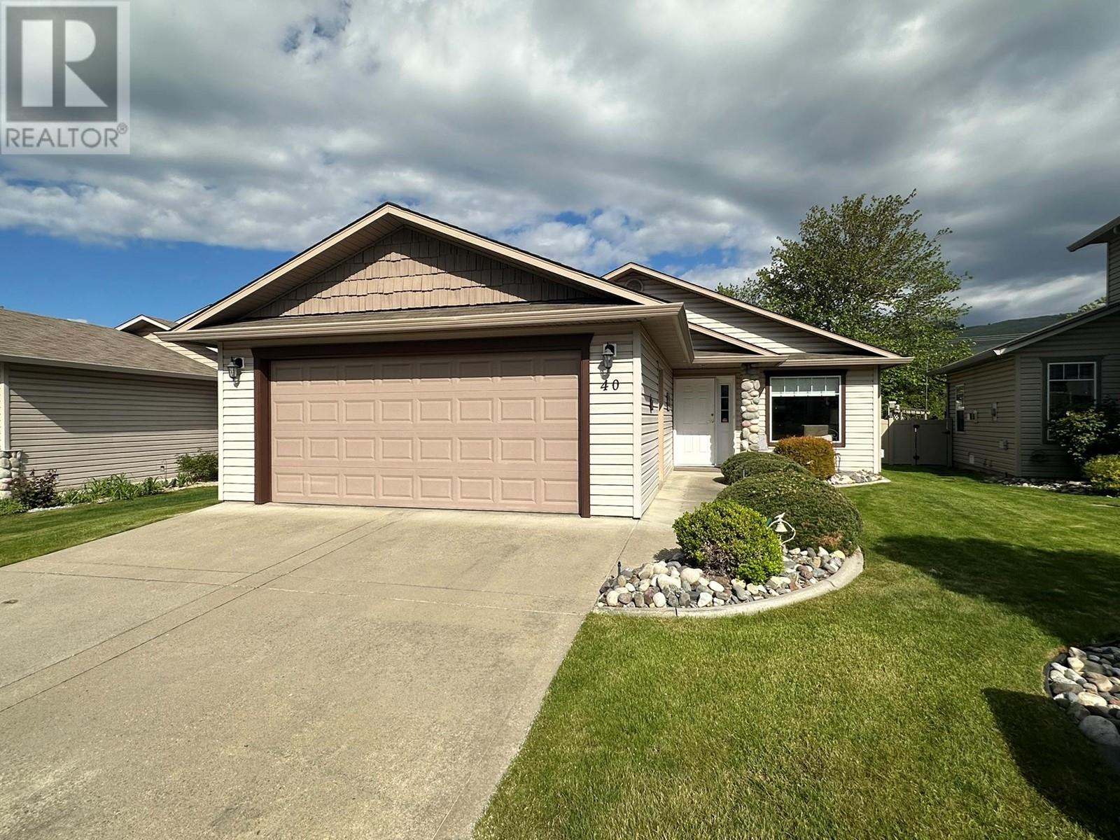 5888 Okanagan Landing Road Unit# 40, Vernon, British Columbia  V1H 1S2 - Photo 4 - 10334388