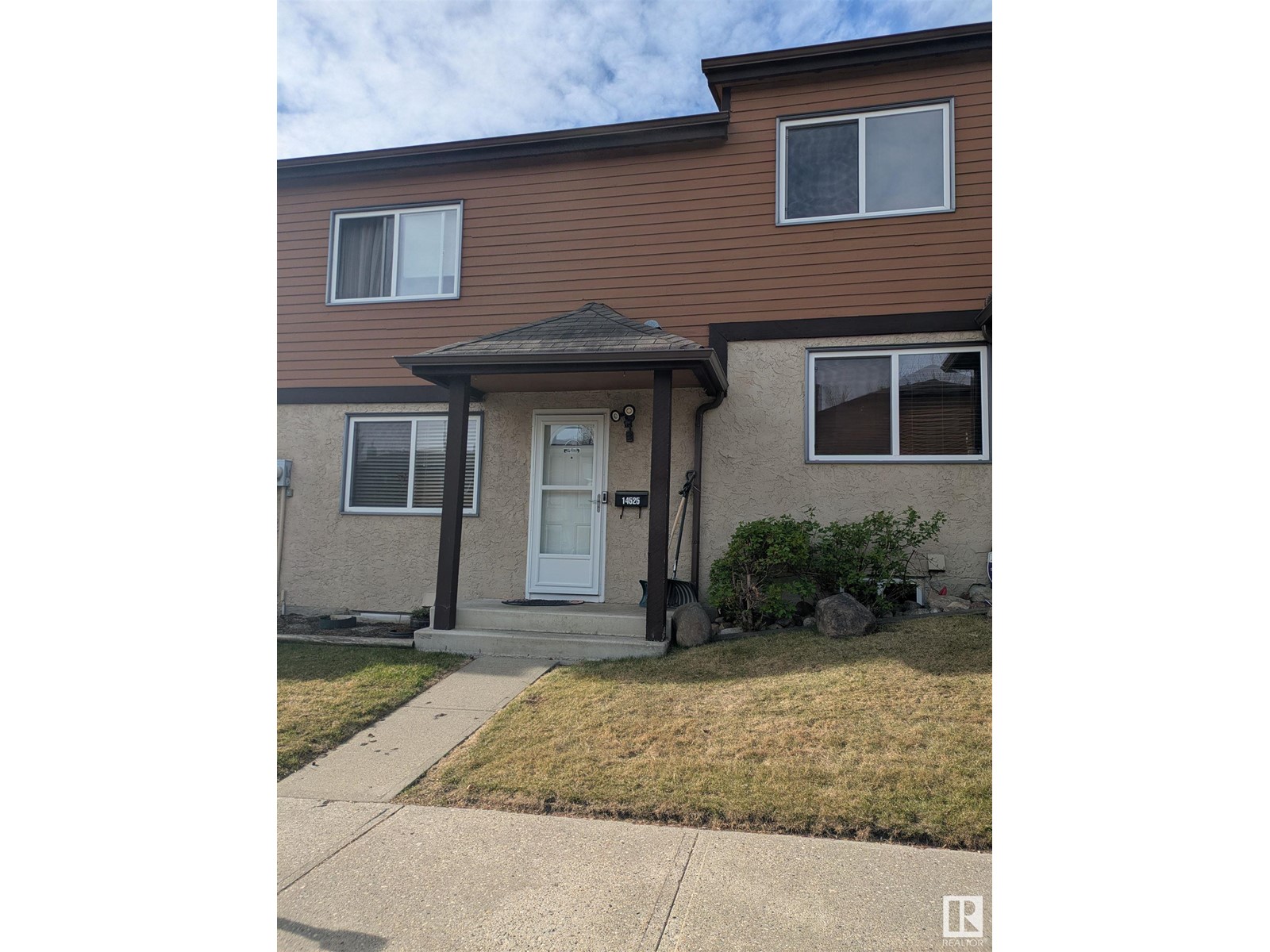 Property at 14525 52 ST NW image 5