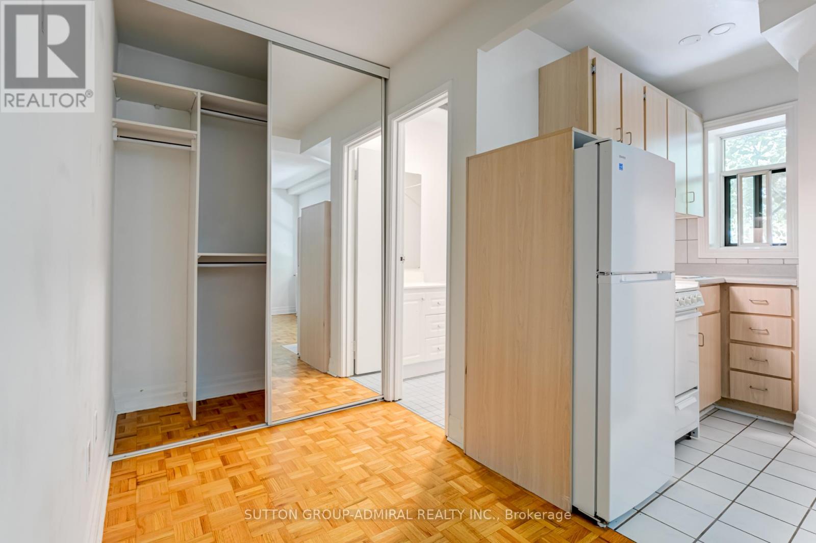 208 - 33 Maitland Street, Toronto (Church-Yonge Corridor), Ontario  M4Y 1C8 - Photo 6 - C12142680