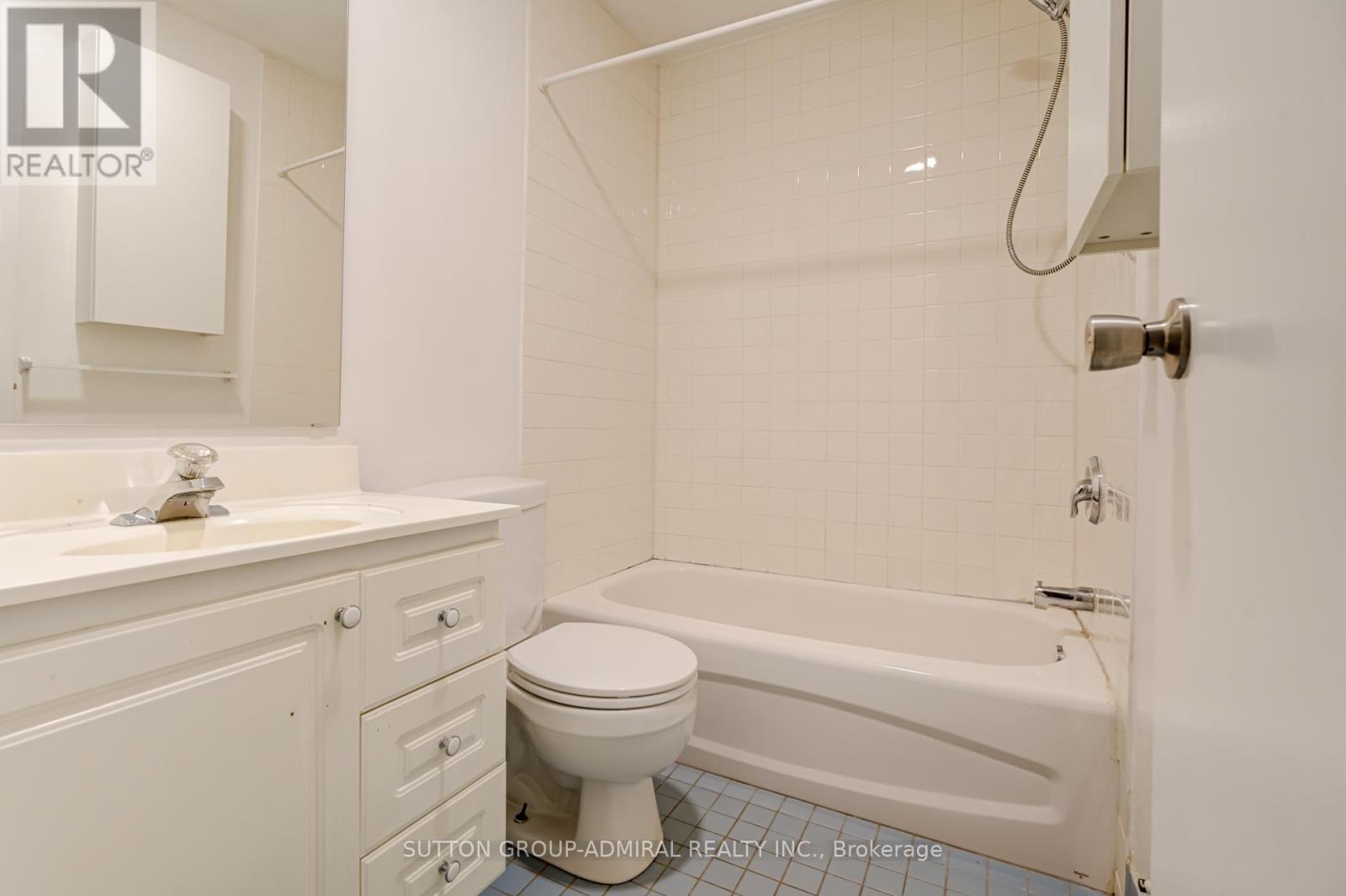 208 - 33 Maitland Street, Toronto (Church-Yonge Corridor), Ontario  M4Y 1C8 - Photo 7 - C12142680
