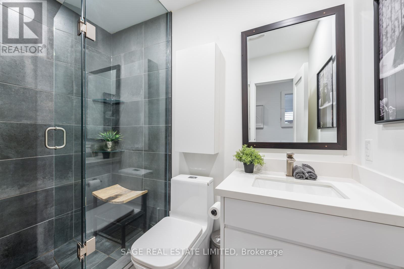 9 Lionel Heights Crescent, Toronto, Ontario  M3A 1L8 - Photo 19 - C12142681