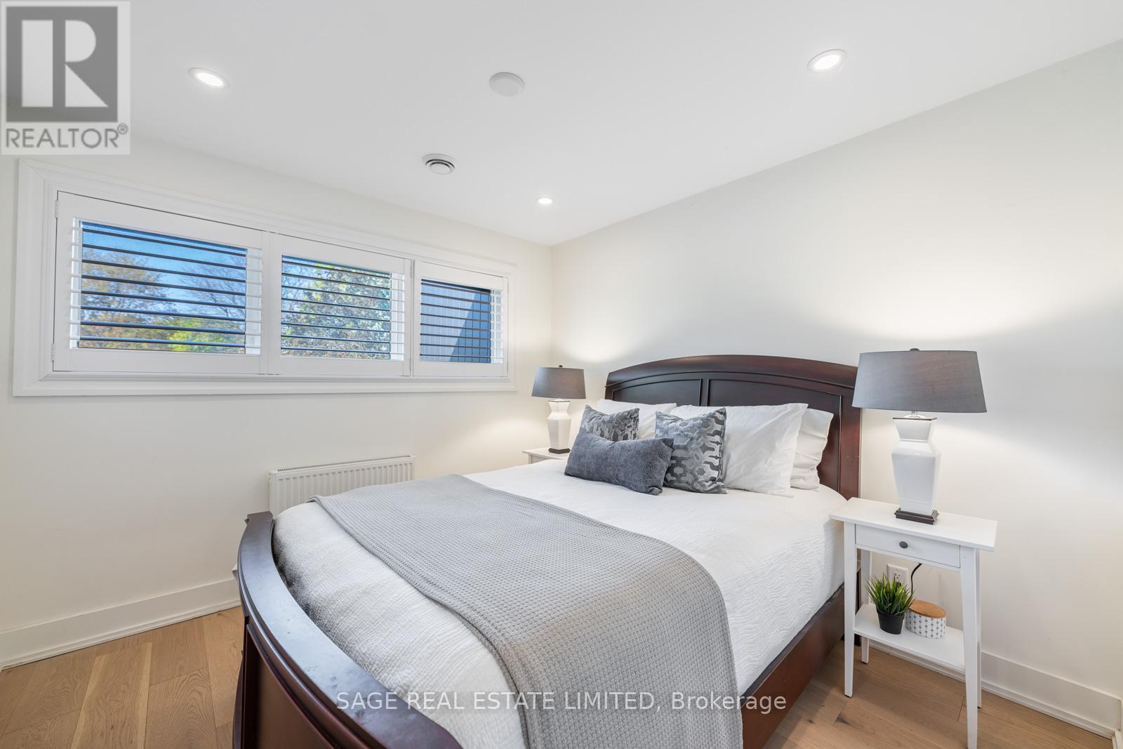 9 Lionel Heights Crescent, Toronto, Ontario  M3A 1L8 - Photo 22 - C12142681