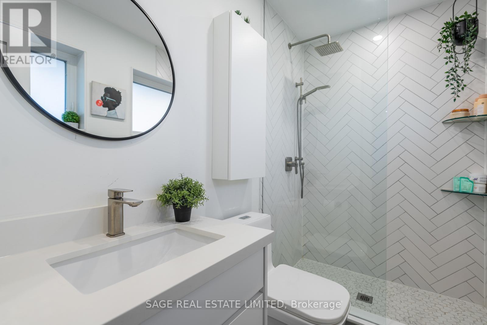 9 Lionel Heights Crescent, Toronto, Ontario  M3A 1L8 - Photo 25 - C12142681