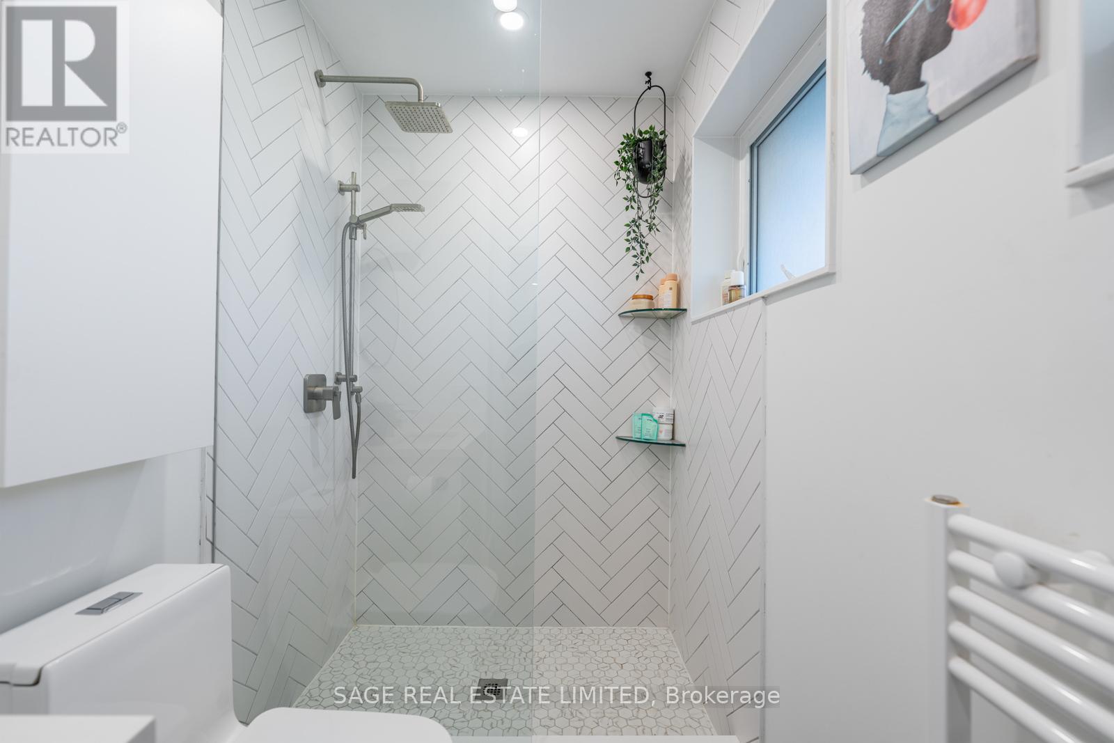9 Lionel Heights Crescent, Toronto, Ontario  M3A 1L8 - Photo 26 - C12142681
