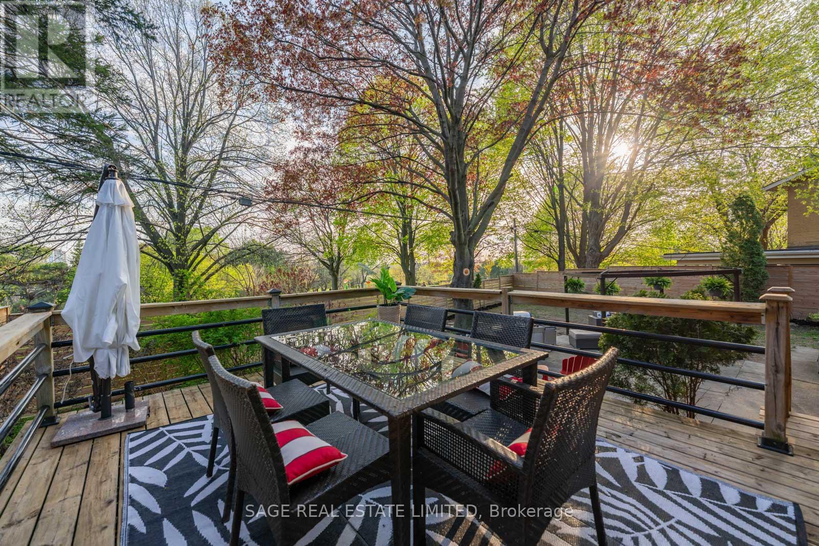 9 Lionel Heights Crescent, Toronto, Ontario  M3A 1L8 - Photo 44 - C12142681