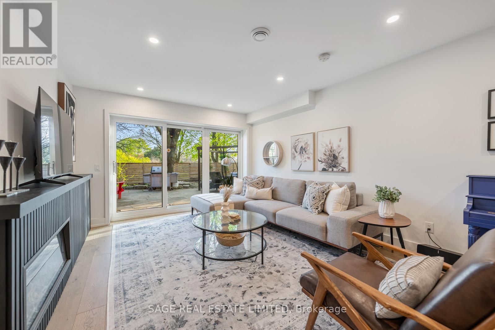 9 Lionel Heights Crescent, Toronto, Ontario  M3A 1L8 - Photo 6 - C12142681