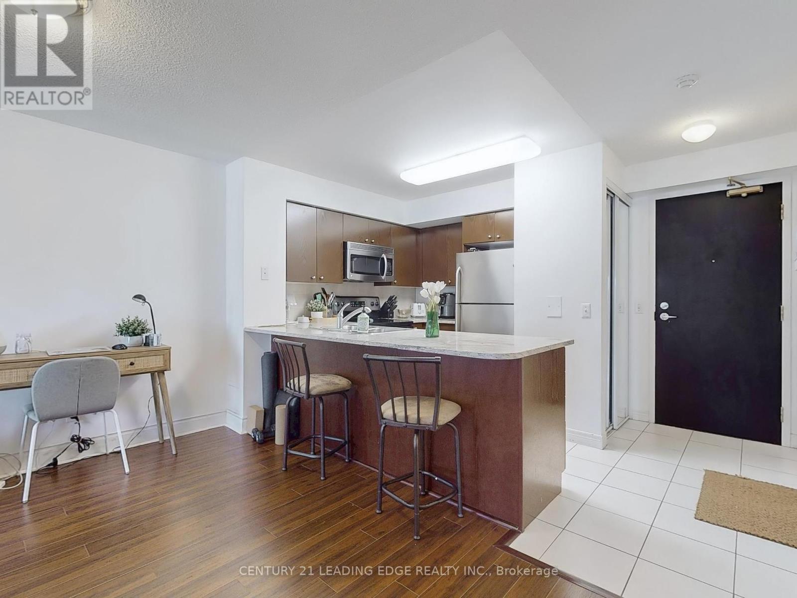 3503 - 30 Grand Trunk Crescent, Toronto, Ontario  M5J 3A4 - Photo 15 - C12142747