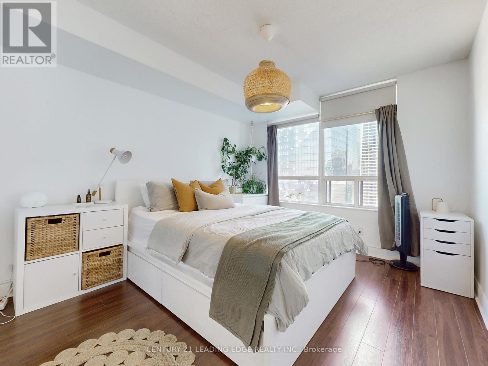 3503 - 30 Grand Trunk Crescent, Toronto, Ontario  M5J 3A4 - Photo 22 - C12142747