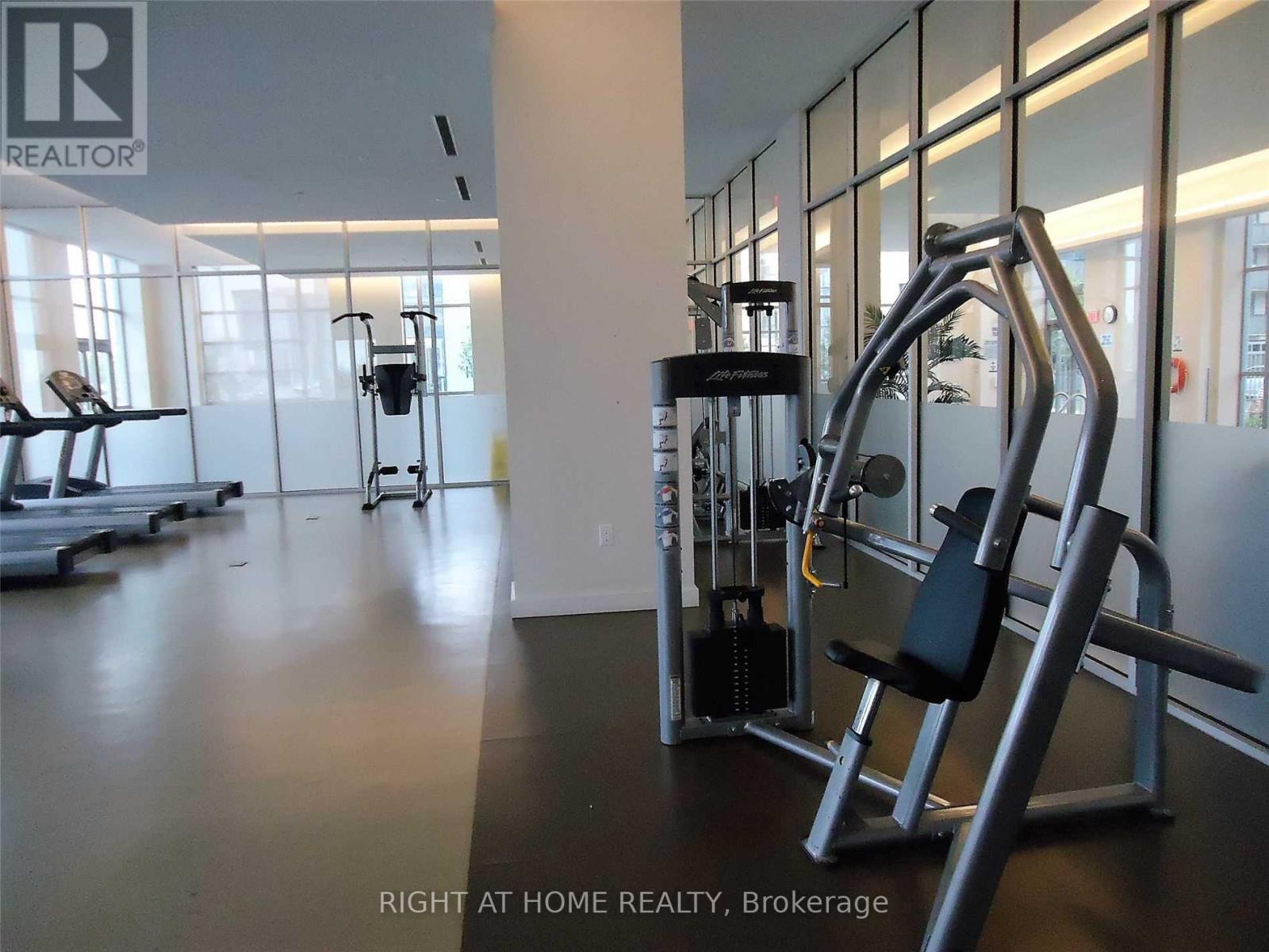2405 - 70 Forest Manor Road E, Toronto, Ontario  M2J 1M6 - Photo 10 - C12142755