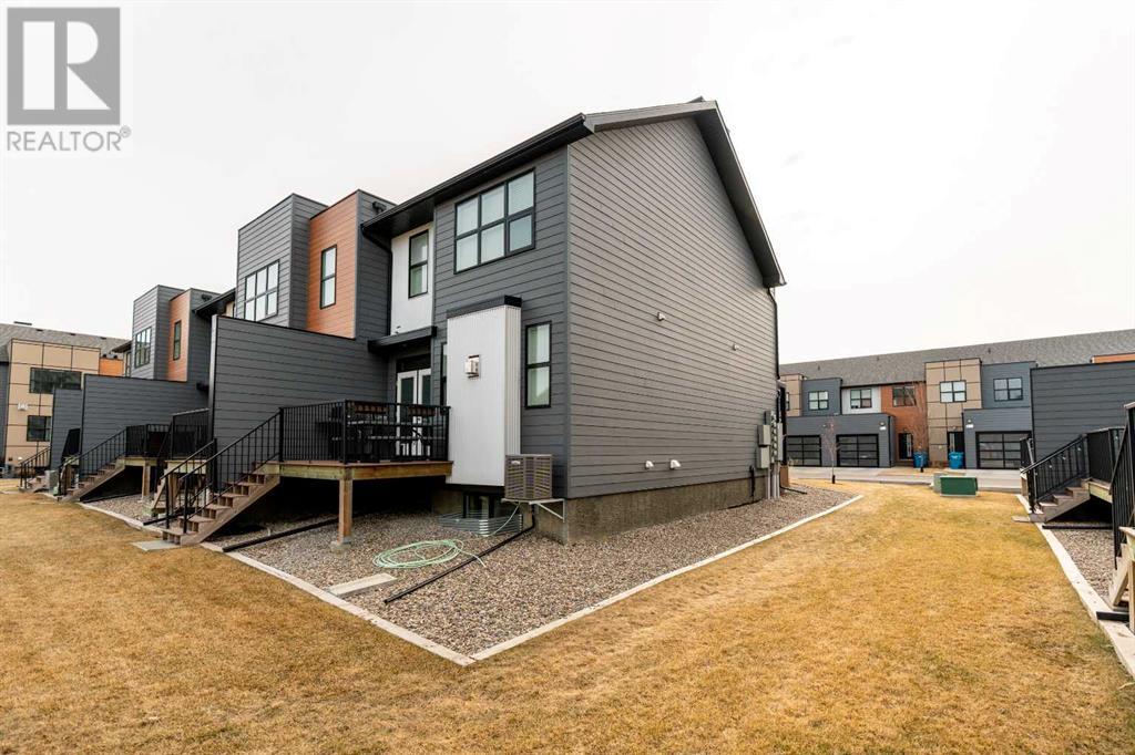 1, 71 Aquitania Circle W, Lethbridge, Alberta  T1J 5M5 - Photo 22 - A2204438